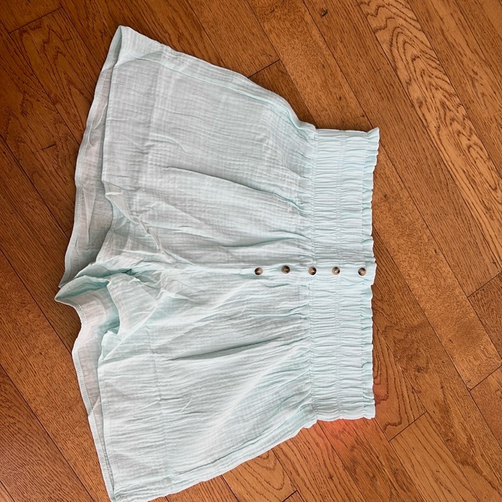 Simply, southern teal short